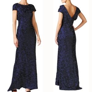 Calvin Klein. Stretch Sequin Gown.